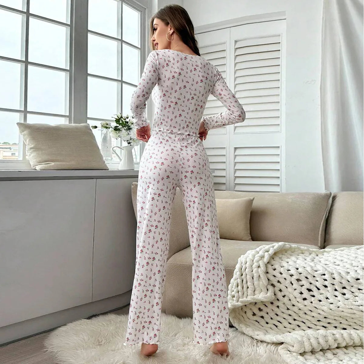 Sleepwear Women Floral Print Lettuce Trim Top with Long Pant Lovely Loungewear Full Sleeve Nightwear Spring Autumn Pajamas Set